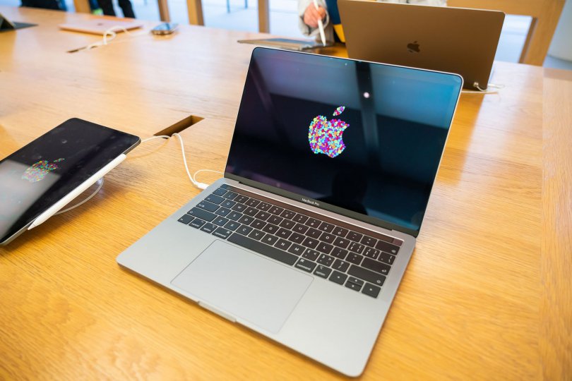 Apple ახალ MacBook Pro-ს მაგნიტურ დამტენს უბრუნებს