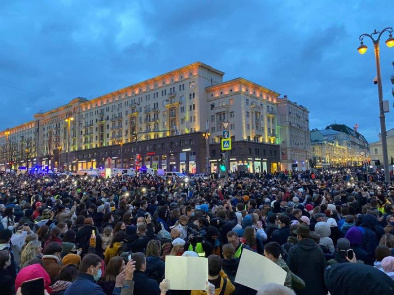 რუსეთში ნავალნის მხარდამჭერ აქციებზე ათასობით აქტივისტი დააკავეს