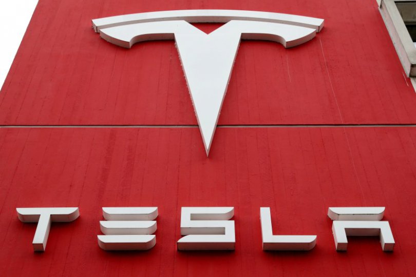 Tesla-ს რასიზმისთის $137 მილიონის გადახდა დაეკისრა