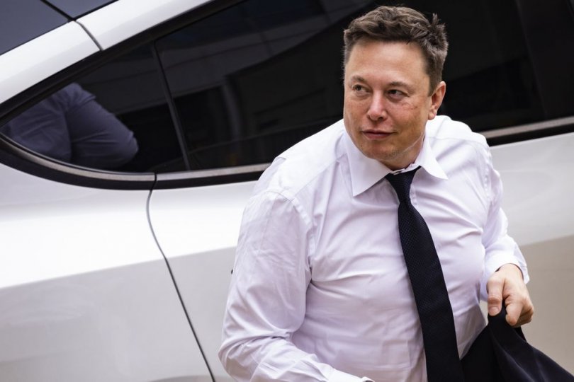 მასკი Tesla-ს აქციების გაყიდვას განაგრძობს