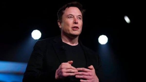 მასკმა Tesla-ს აქციების გაყიდვით $9.9 მილიარდამდე შეაგროვა