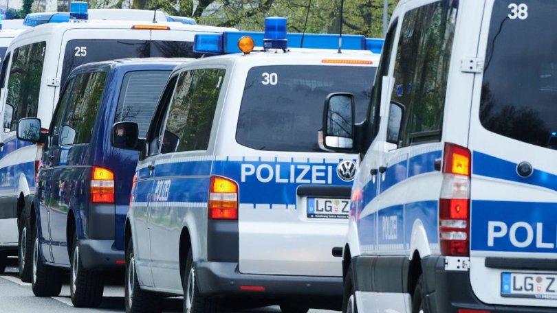 გერმანიის პოლიციამ რუსი ჟურნალისტების ბინაში ბომბი აღმოაჩინა