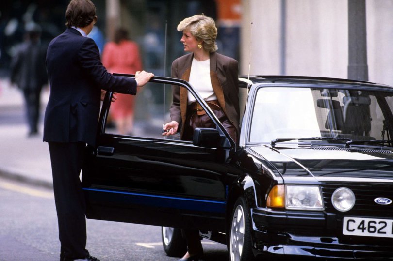 პრინცესა დიანას 1985 წლის Ford Escort-ი აუქციონზე £730 000-ად გაიყიდა