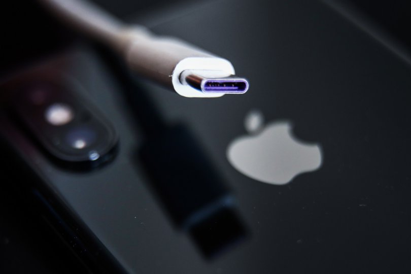 ევროპარლამენტარებმა კომპანიებისთვის USB-C დამტენის გამოყენების იძულებას მხარი დაუჭირეს