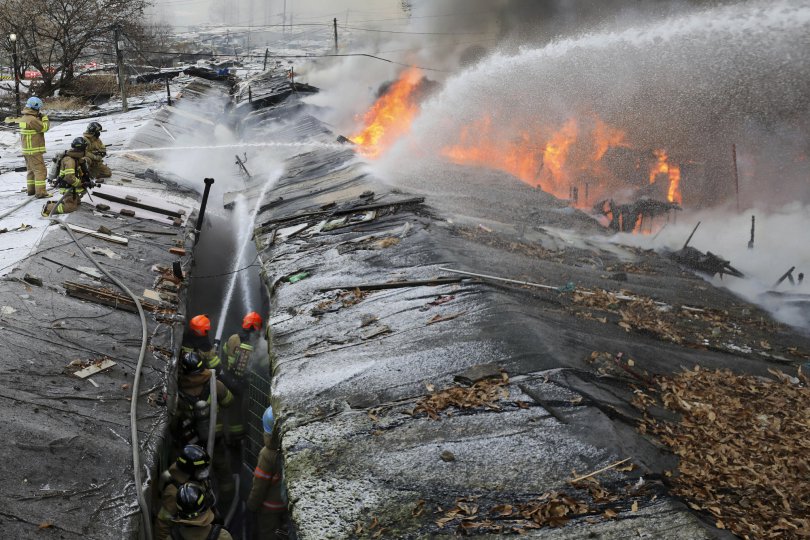 სეულის განგნამის უბანში გაჩენილმა ხანძარმა 60 სახლი გაანადგურა