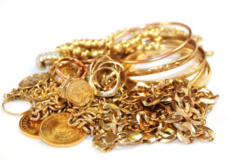 მოქალაქეები სარფის საბაჟოდან 38 543 ლარის არადეკლარირებული ოქროს შემოტანას ცდილობდნენ
