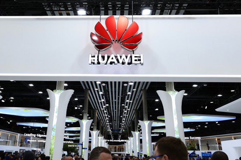 აშშ-ის სანქციებისა და ჩინეთის შეზღუდვების ფონზე, Huawei-ს მოგება რეკორდულად დაეცა