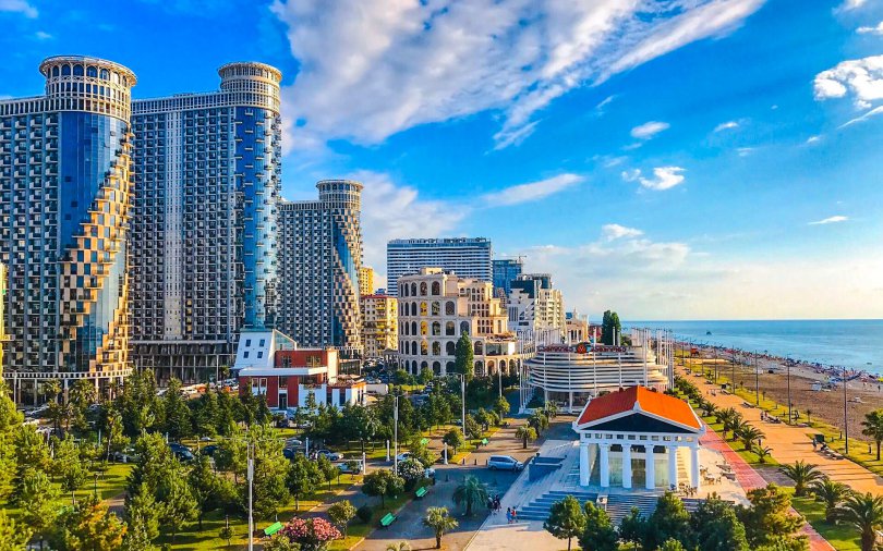 Colliers Georgia: ივლისში ბათუმში ბინების გაყიდვები 20%-ით შემცირდა, ფასი კი გაიზარდა