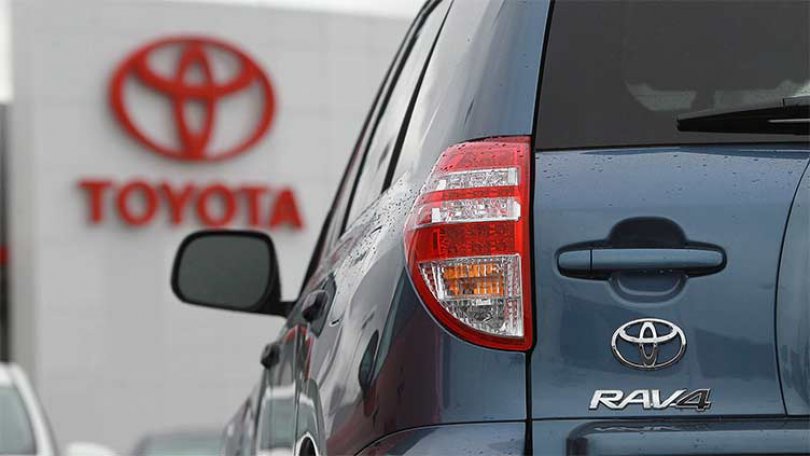 აალების რისკის გამო, Toyota-მ 1.85 მილიონი RAV4 გაიწვია